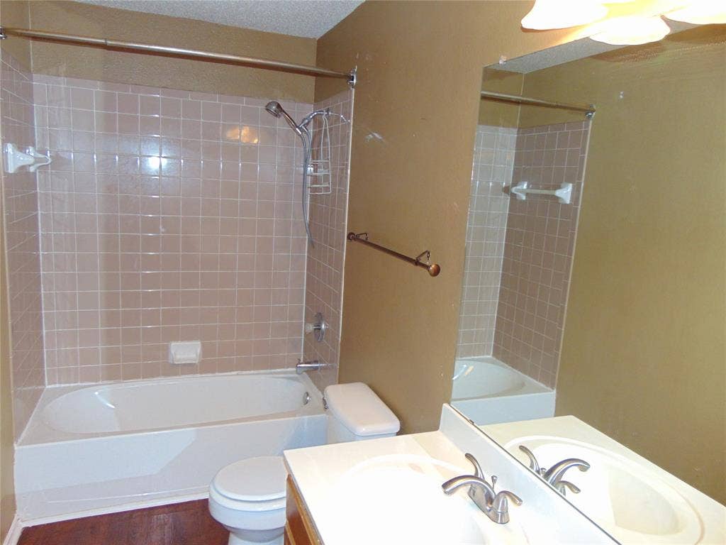 7009 Oconnor Street, Arlington, TX 76002 7009 Oconnor Street, Arlington, TX 76002