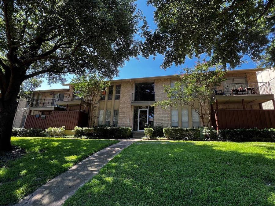 Property photo for 5826 Sandhurst Lane, #C, Dallas, TX