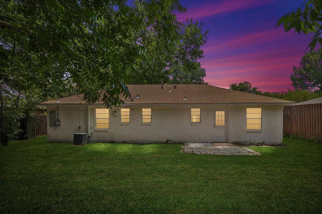 747 High School Drive, Seagoville, TX 75159