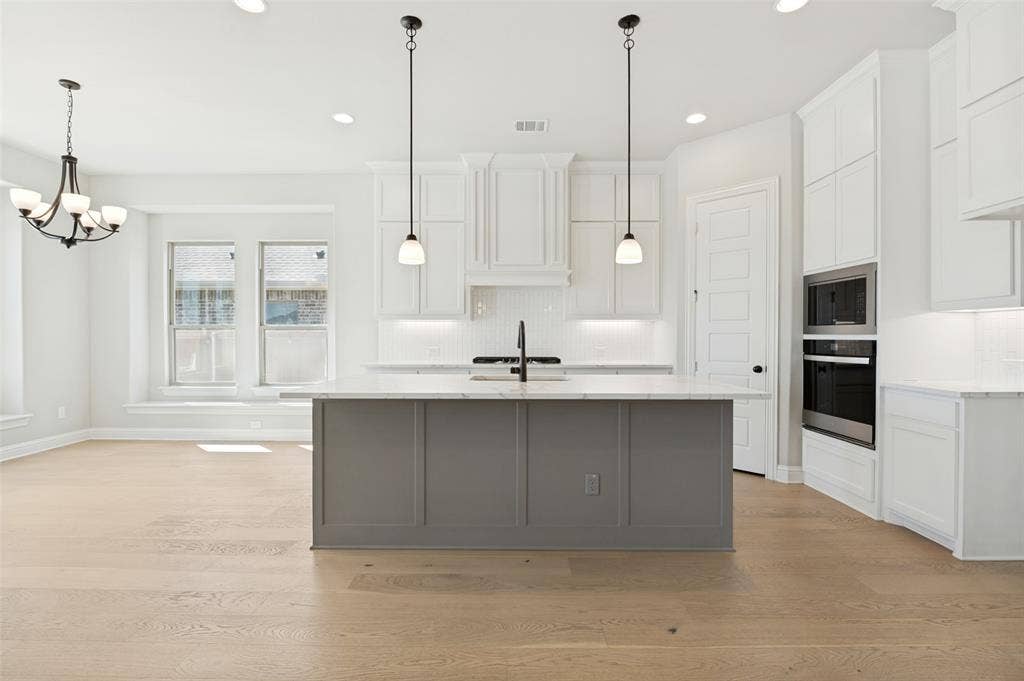 3266 Arbor Grove Trail, Midlothian, TX 76065 3266 Arbor Grove Trail, Midlothian, TX 76065