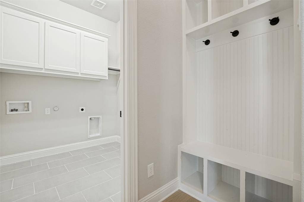 3266 Arbor Grove Trail, Midlothian, TX 76065 3266 Arbor Grove Trail, Midlothian, TX 76065