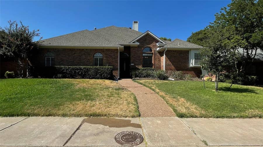 Property photo for 4023 Lawngate Drive, Dallas, TX