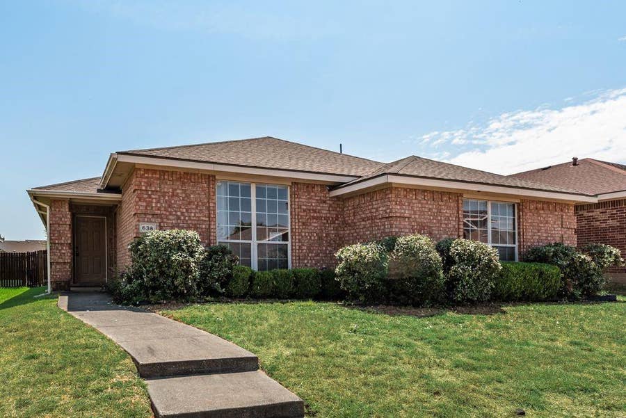 Property photo for 636 Canyon Place, DeSoto, TX