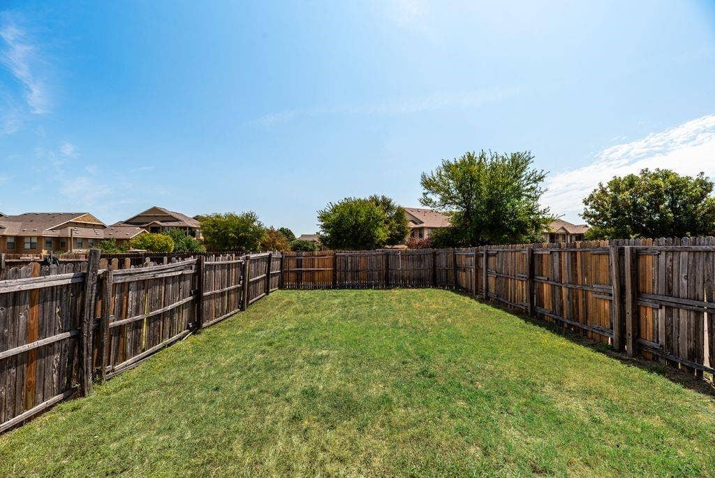 636 Canyon Place, DeSoto, TX 75115 636 Canyon Place, DeSoto, TX 75115