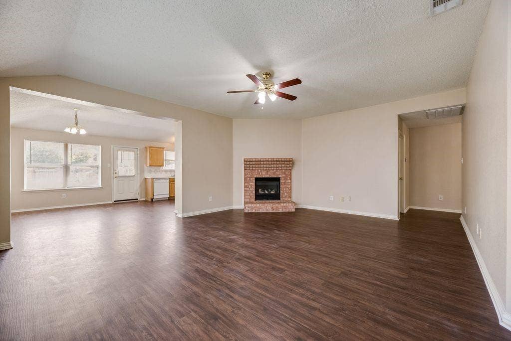 636 Canyon Place, DeSoto, TX 75115 636 Canyon Place, DeSoto, TX 75115