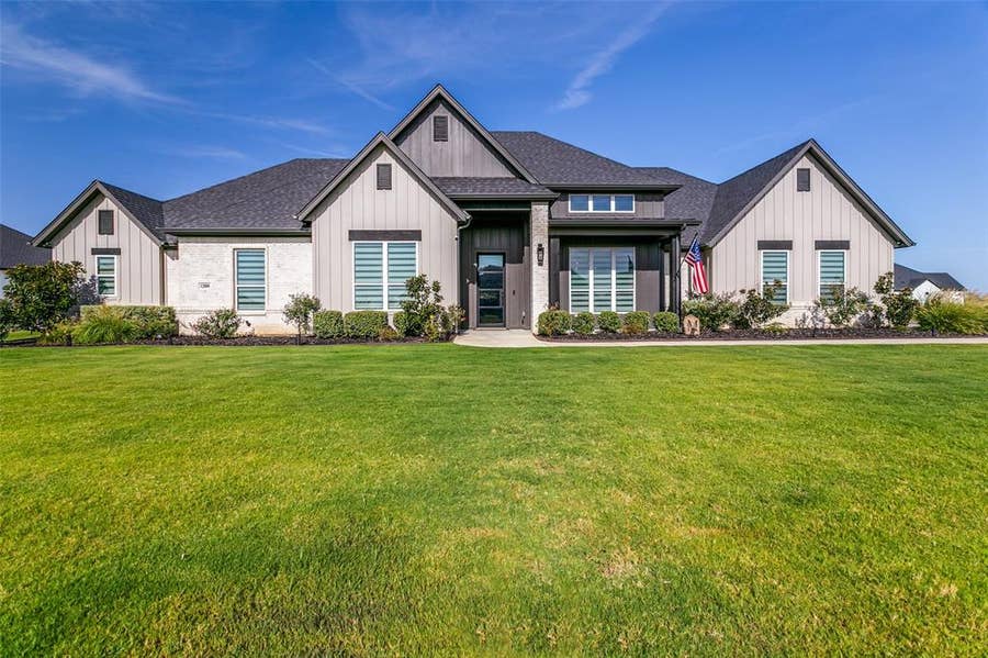 Property photo for 12000 Bella Vino Drive, Fort Worth, TX