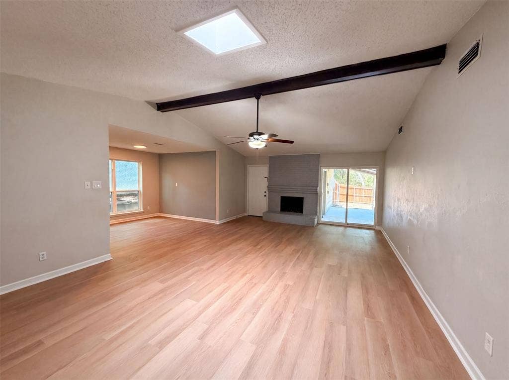 922 Meadowdale Circle, Garland, TX 75043 922 Meadowdale Circle, Garland, TX 75043