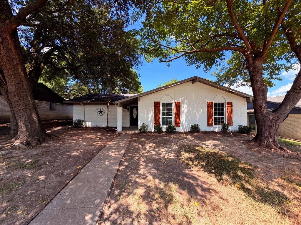922 Meadowdale Circle, Garland, TX 75043 922 Meadowdale Circle, Garland, TX 75043