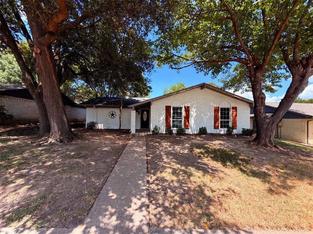 922 Meadowdale Circle, Garland, TX 75043 922 Meadowdale Circle, Garland, TX 75043