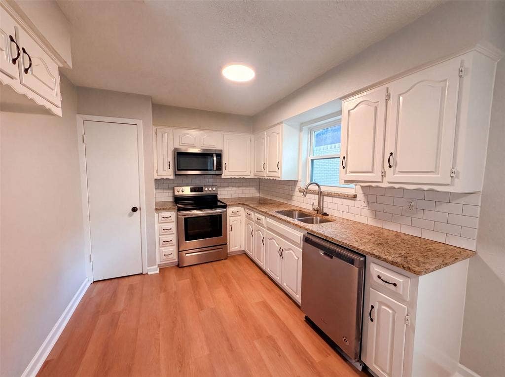 922 Meadowdale Circle, Garland, TX 75043 922 Meadowdale Circle, Garland, TX 75043