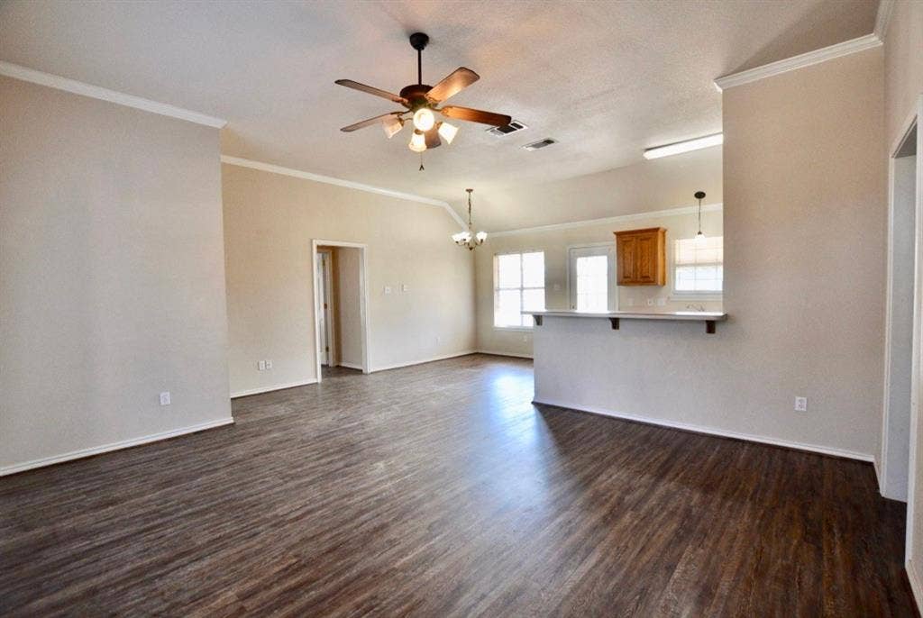 1838 Laura Street, Weatherford, TX 76086 1838 Laura Street, Weatherford, TX 76086