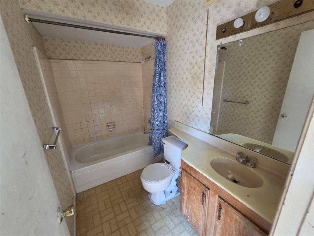 2502 E Timberview Lane, Arlington, TX 76014 2502 E Timberview Lane, Arlington, TX 76014