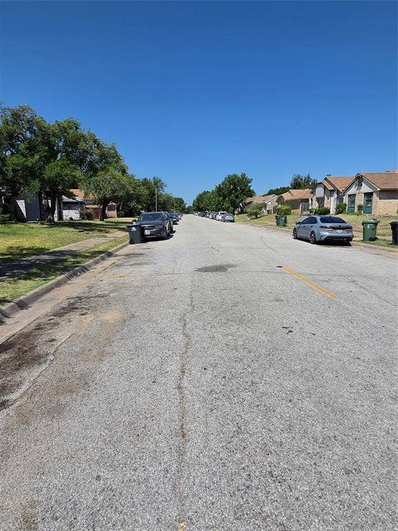 2502 E Timberview Lane, Arlington, TX 76014 Street View Right