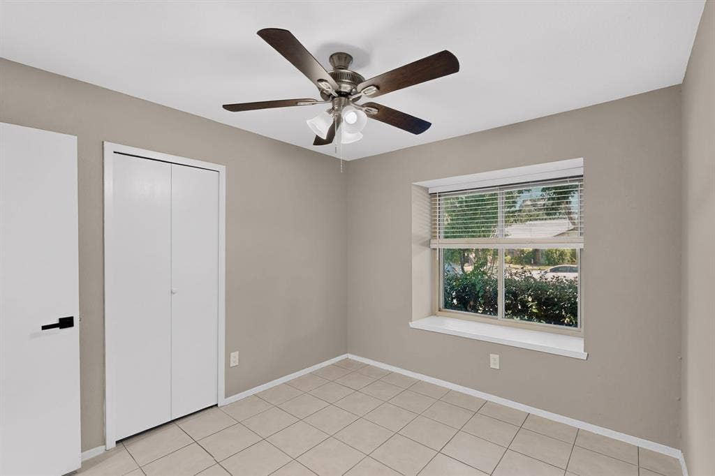 2404 Lemmontree Lane, Plano, TX 75074 2404 Lemmontree Lane, Plano, TX 75074