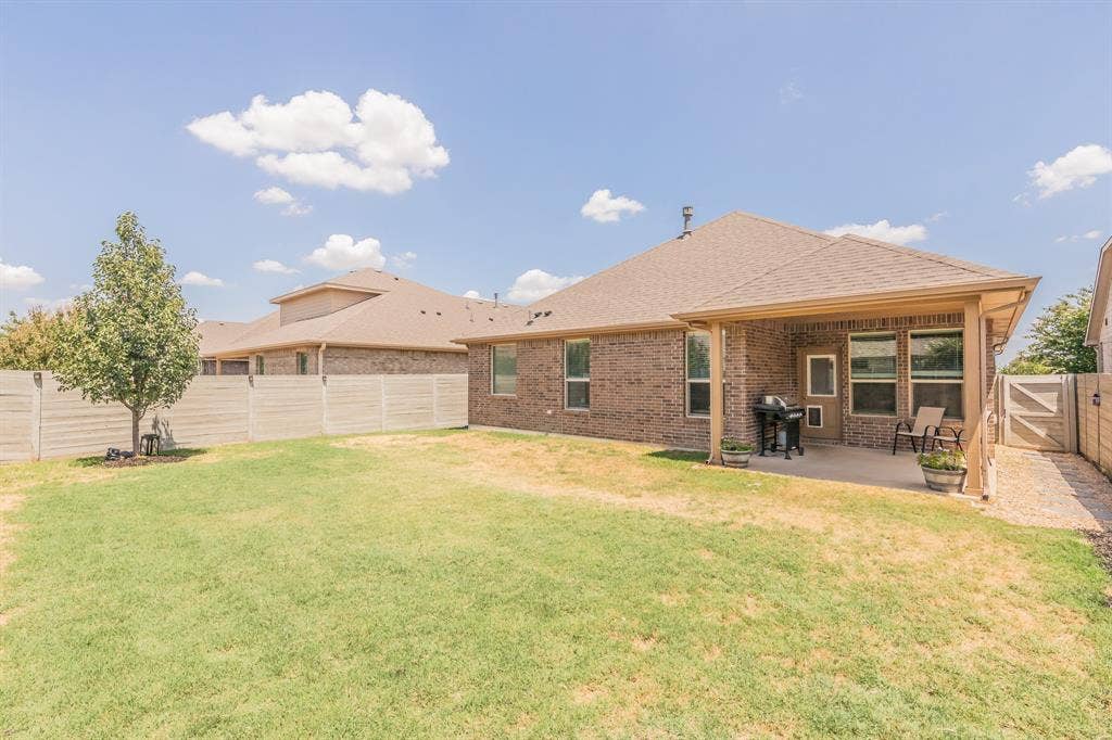 8901 Thompson Road, Argyle, TX 76226