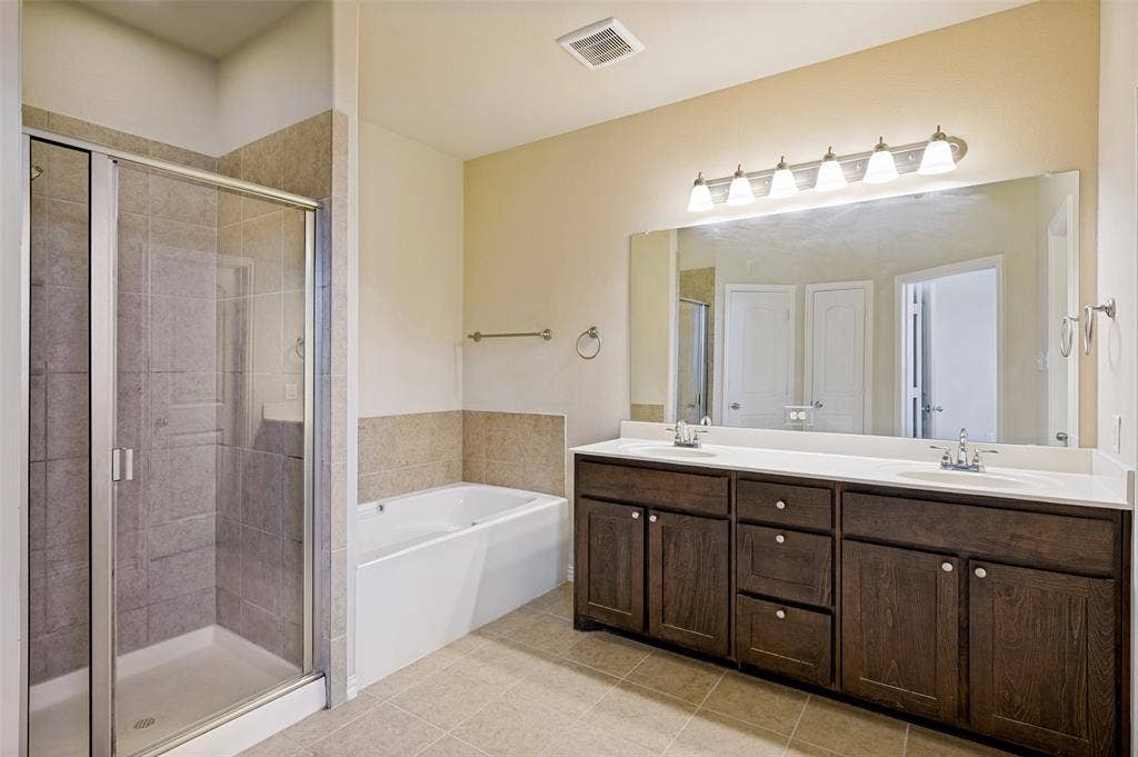 4423 Samarth Street, Irving, TX 75061 4423 Samarth Street, Irving, TX 75061