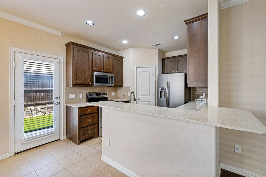 4423 Samarth Street, Irving, TX 75061 4423 Samarth Street, Irving, TX 75061
