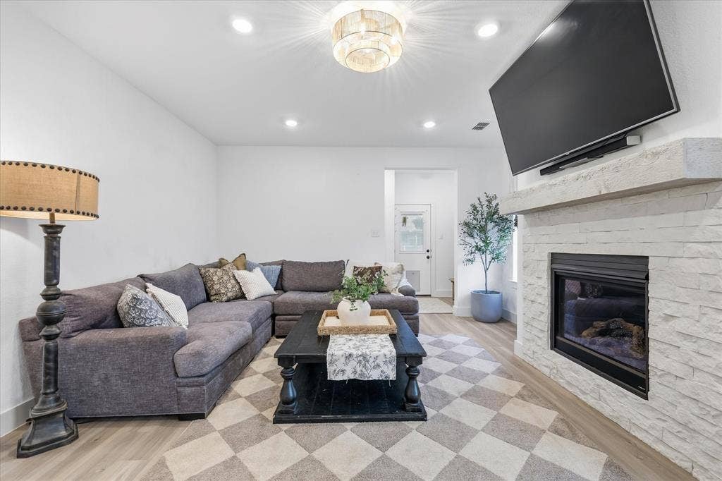 2429 Elm Place, Northlake, TX 76247