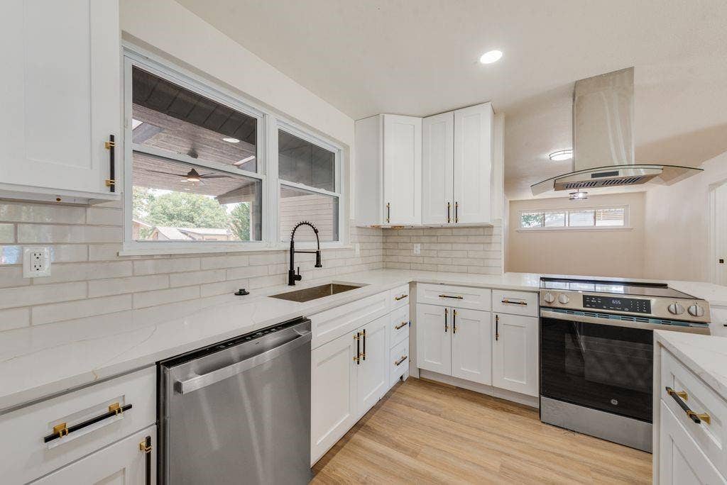 2017 Canterbury Street, Irving, TX 75062