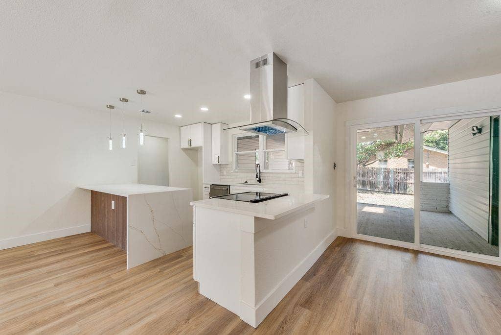 2017 Canterbury Street, Irving, TX 75062