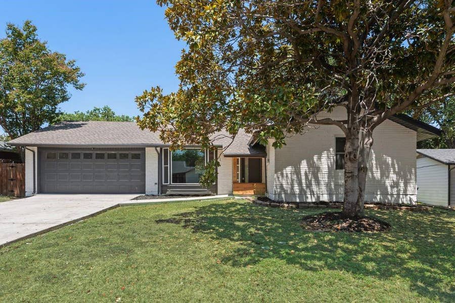 Property photo for 2017 Canterbury Street, Irving, TX