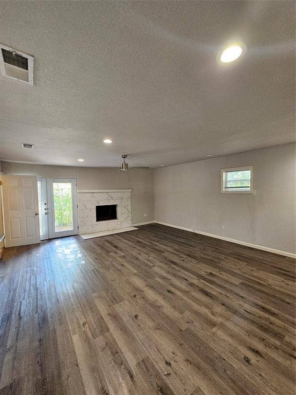 632 Freeman Drive, Garland, TX 75040 632 Freeman Drive, Garland, TX 75040