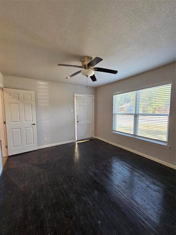 632 Freeman Drive, Garland, TX 75040 632 Freeman Drive, Garland, TX 75040
