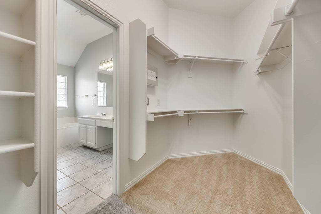 4911 Lakeland Drive, Frisco, TX 75035 4911 Lakeland Drive, Frisco, TX 75035