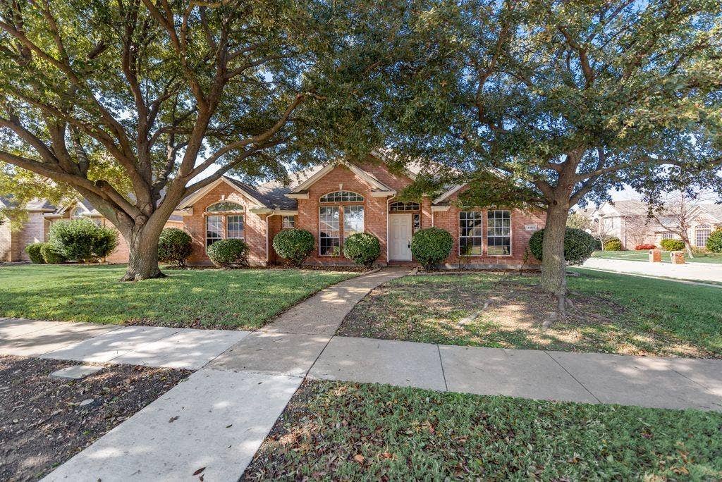 4911 Lakeland Drive, Frisco, TX 75035 4911 Lakeland Drive, Frisco, TX 75035