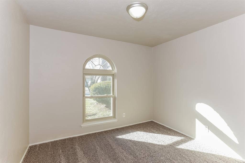1206 California Trail, Grand Prairie, TX 75052 1206 California Trail, Grand Prairie, TX 75052