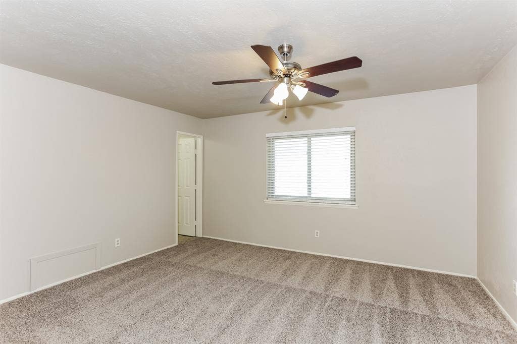 1206 California Trail, Grand Prairie, TX 75052 1206 California Trail, Grand Prairie, TX 75052