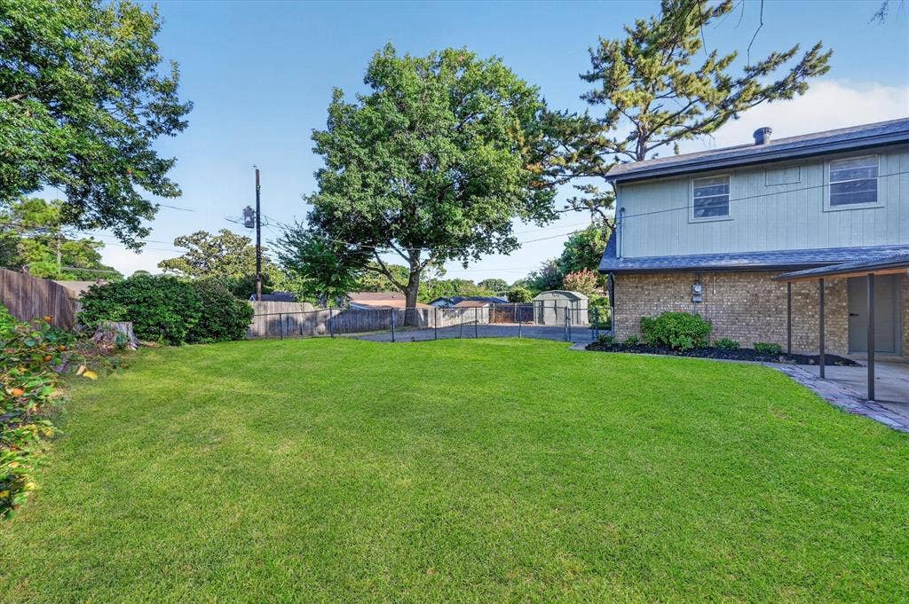 1902 Alamo Drive, Arlington, TX 76012 1902 Alamo Drive, Arlington, TX 76012