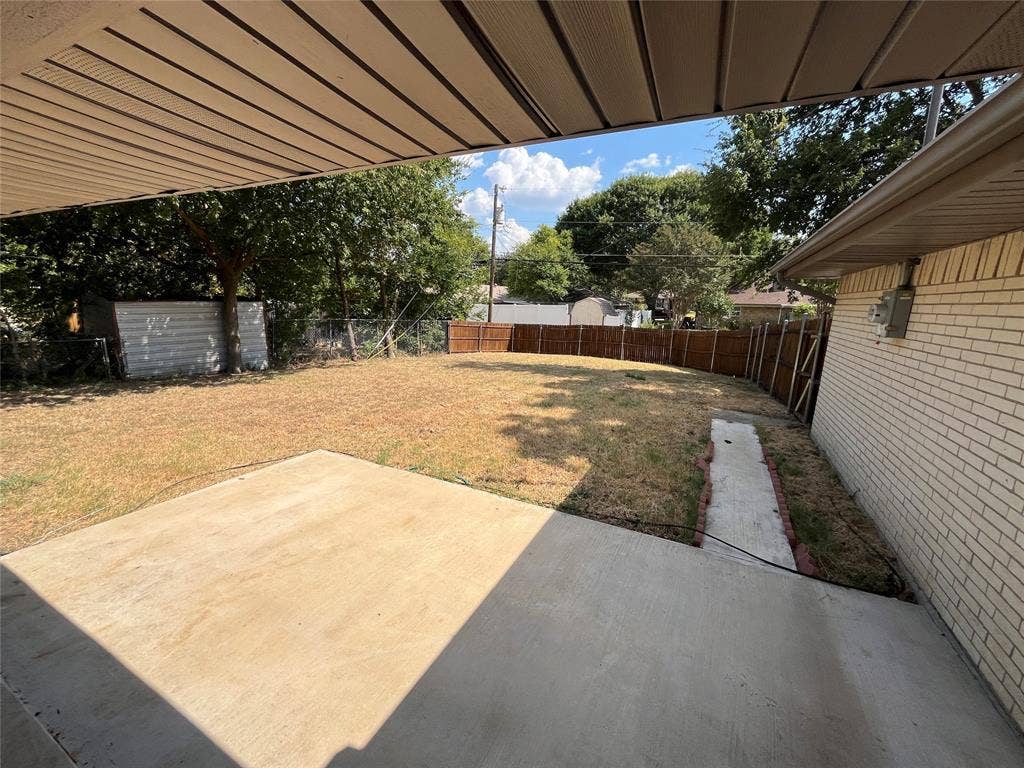 146 Bailey Drive, DeSoto, TX 75115