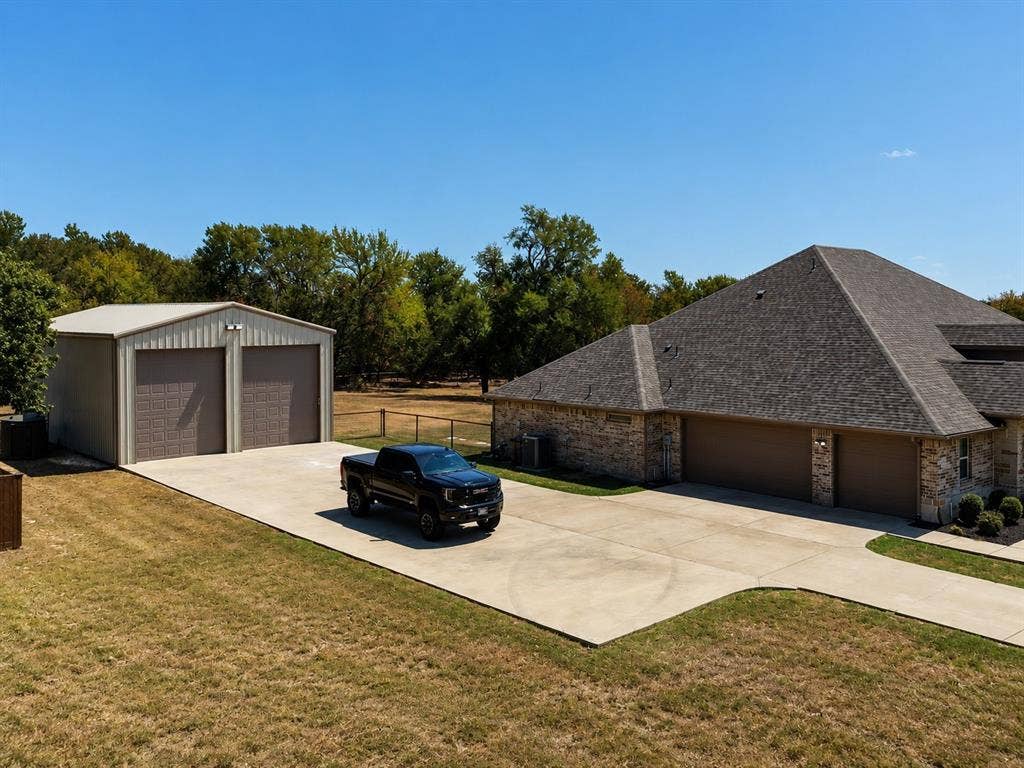 1231 Christie Lane, Terrell, TX 75161 1231 Christie Lane, Terrell, TX 75161