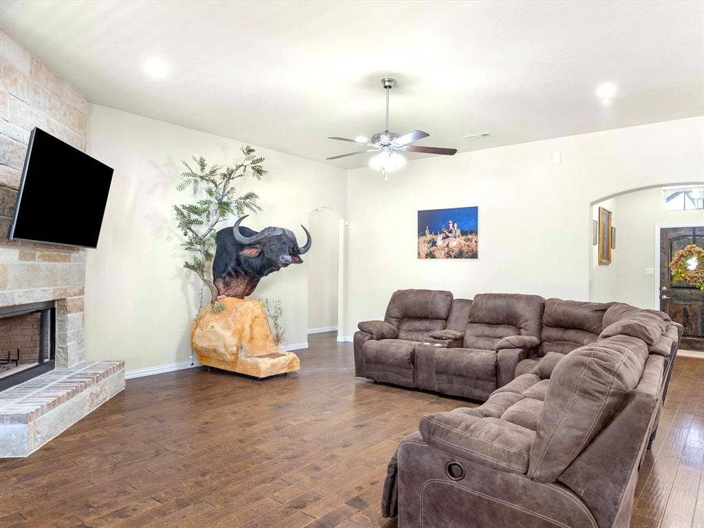 1231 Christie Lane, Terrell, TX 75161 1231 Christie Lane, Terrell, TX 75161