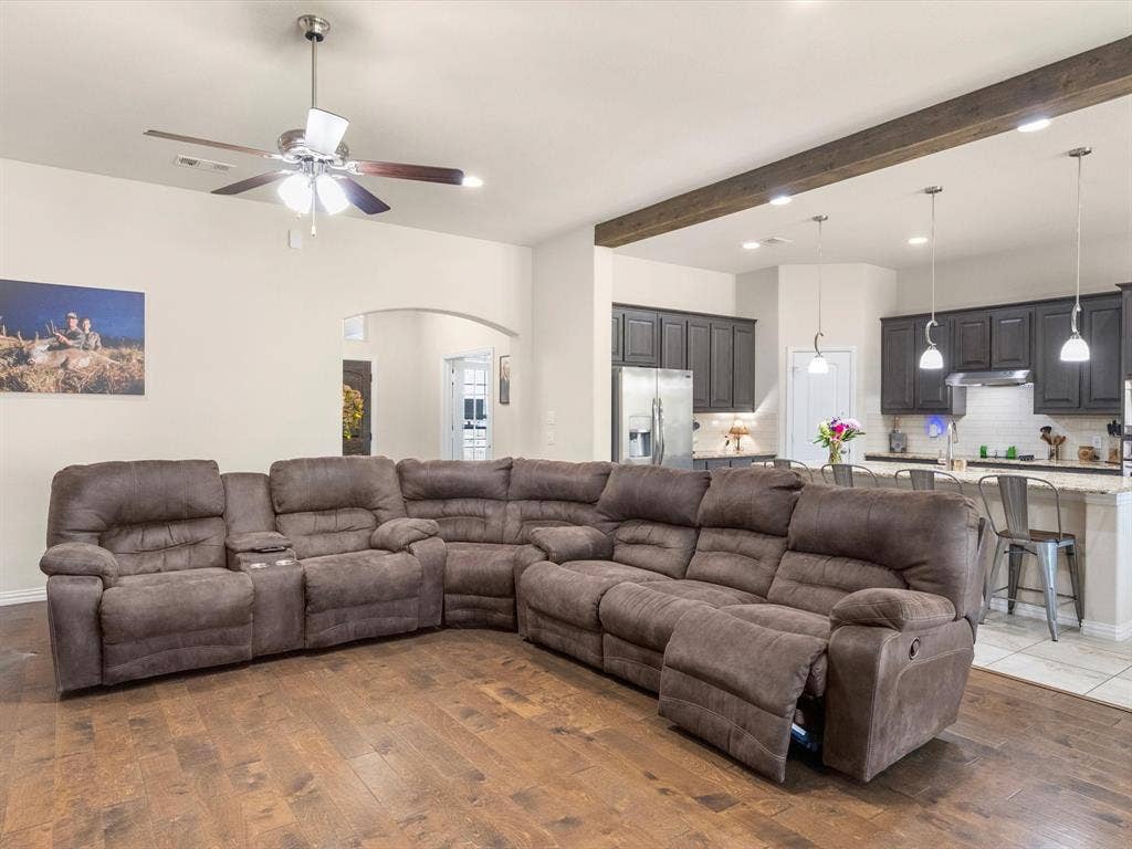 1231 Christie Lane, Terrell, TX 75161 1231 Christie Lane, Terrell, TX 75161