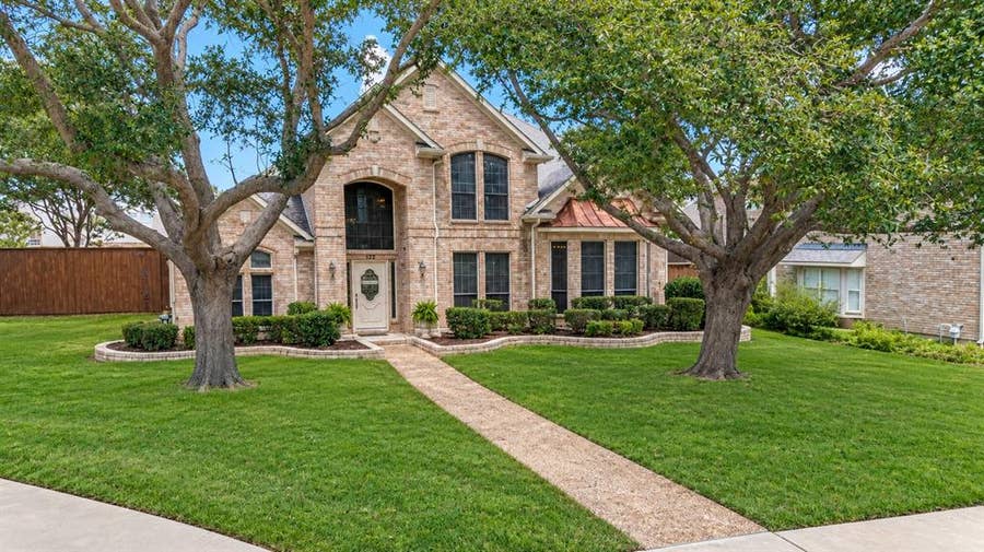 Property photo for 122 Ridgewood Drive, Coppell, TX