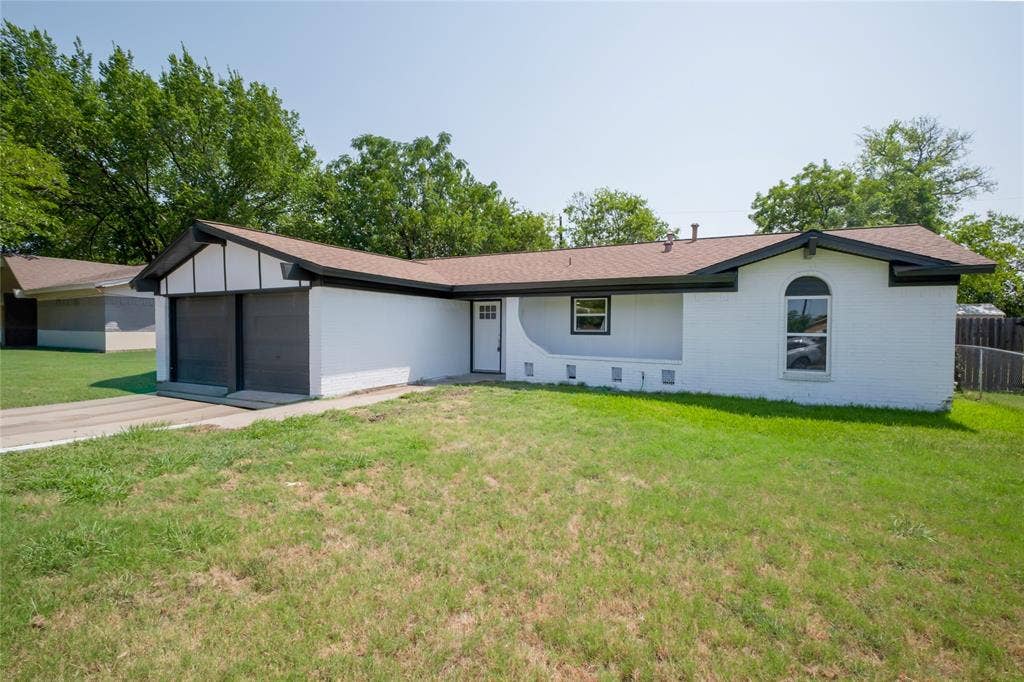 224 Southway Drive, Everman, TX 76140 224 Southway Drive, Everman, TX 76140