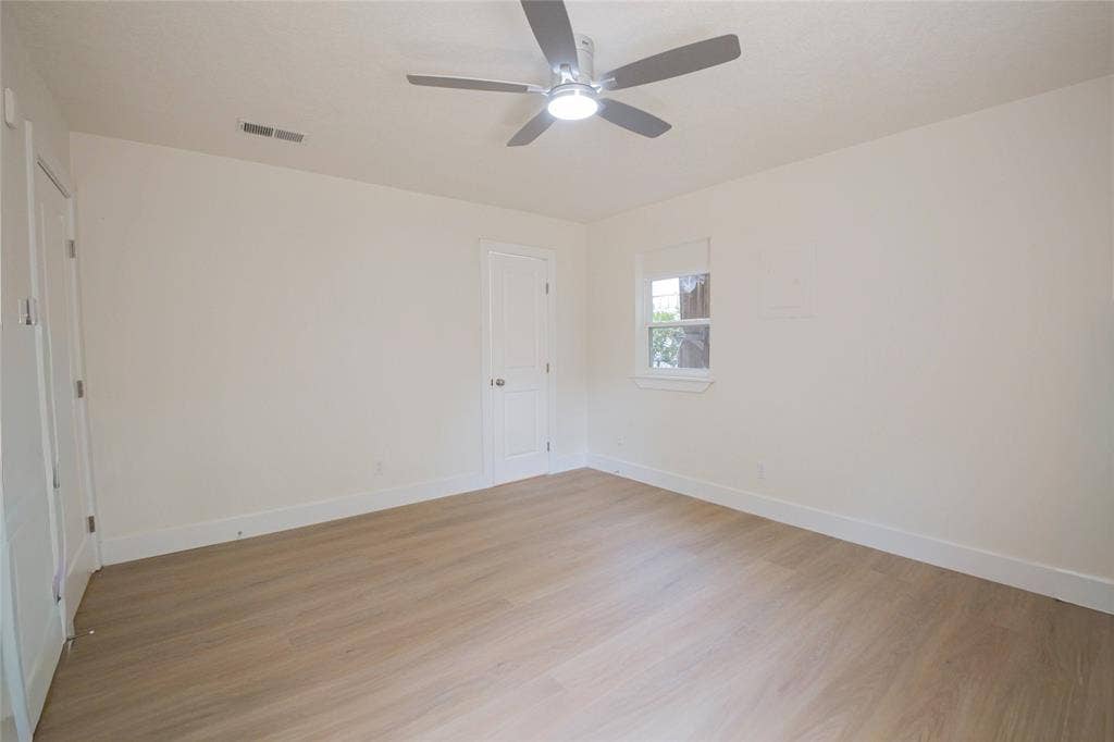 224 Southway Drive, Everman, TX 76140 224 Southway Drive, Everman, TX 76140