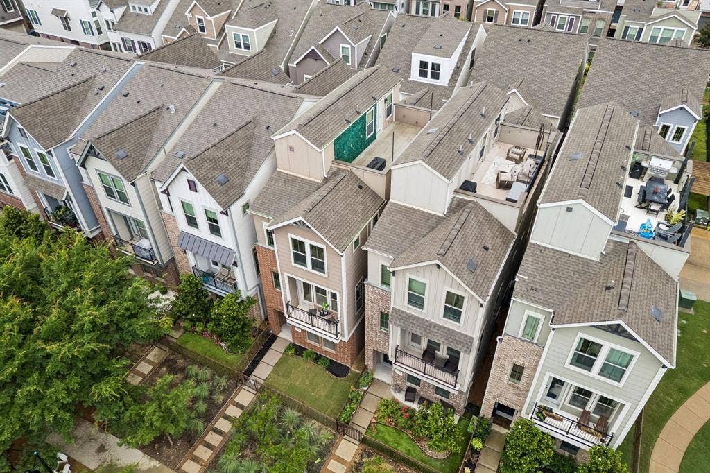 1071 Tea Olive Lane, Dallas, TX 75212 1071 Tea Olive Lane, Dallas, TX 75212