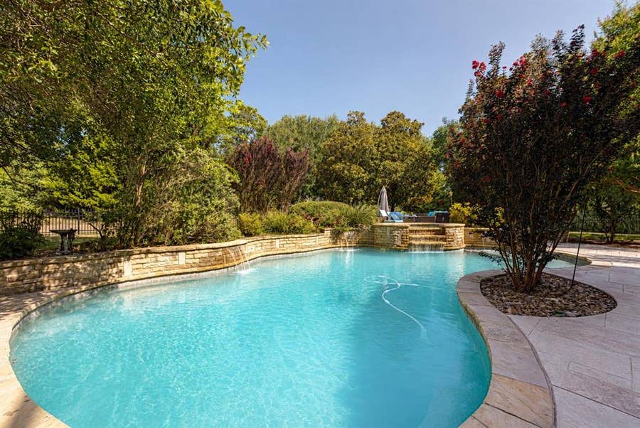 Property photo for 242 Ridgemont Drive, Heath, TX