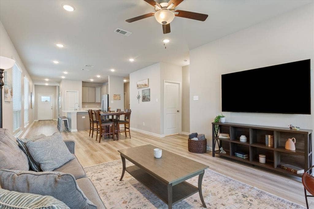 1525 Elise Avenue, Waco, TX 76706 1525 Elise Avenue, Waco, TX 76706
