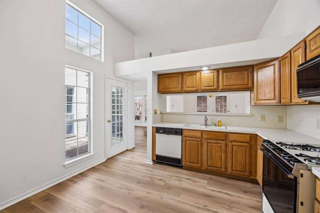 4636 Orwell Drive, Plano, TX 75093 4636 Orwell Drive, Plano, TX 75093