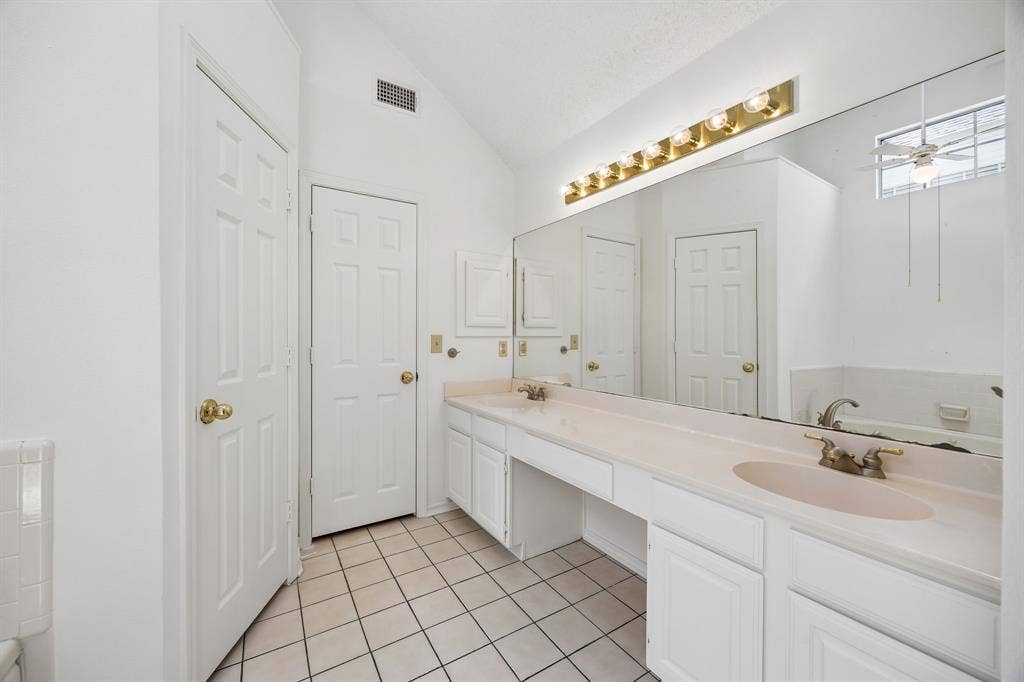 4636 Orwell Drive, Plano, TX 75093 4636 Orwell Drive, Plano, TX 75093