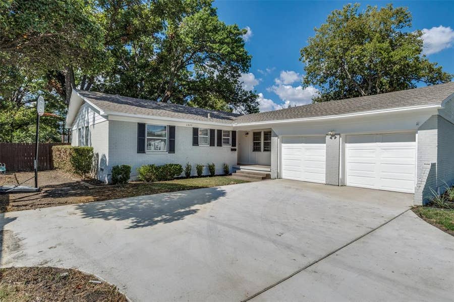 Property photo for 1325 Patricia Lane, Garland, TX