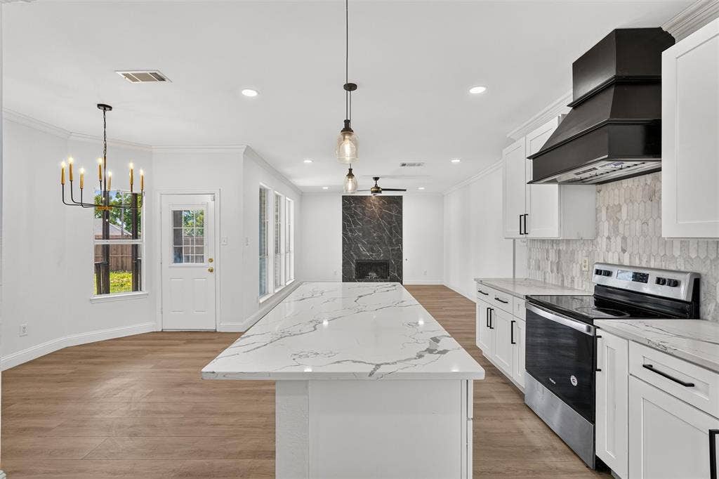 3402 Seabreeze Drive, Rowlett, TX 75088