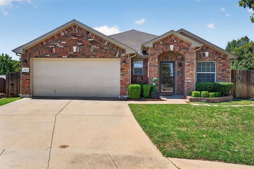 2151 Van Zandt Drive, Grand Prairie, TX 75052 2151 Van Zandt Drive, Grand Prairie, TX 75052