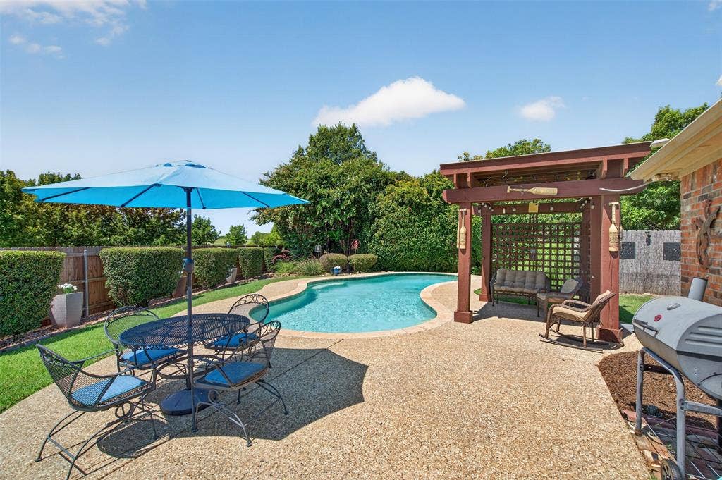 2151 Van Zandt Drive, Grand Prairie, TX 75052 2151 Van Zandt Drive, Grand Prairie, TX 75052