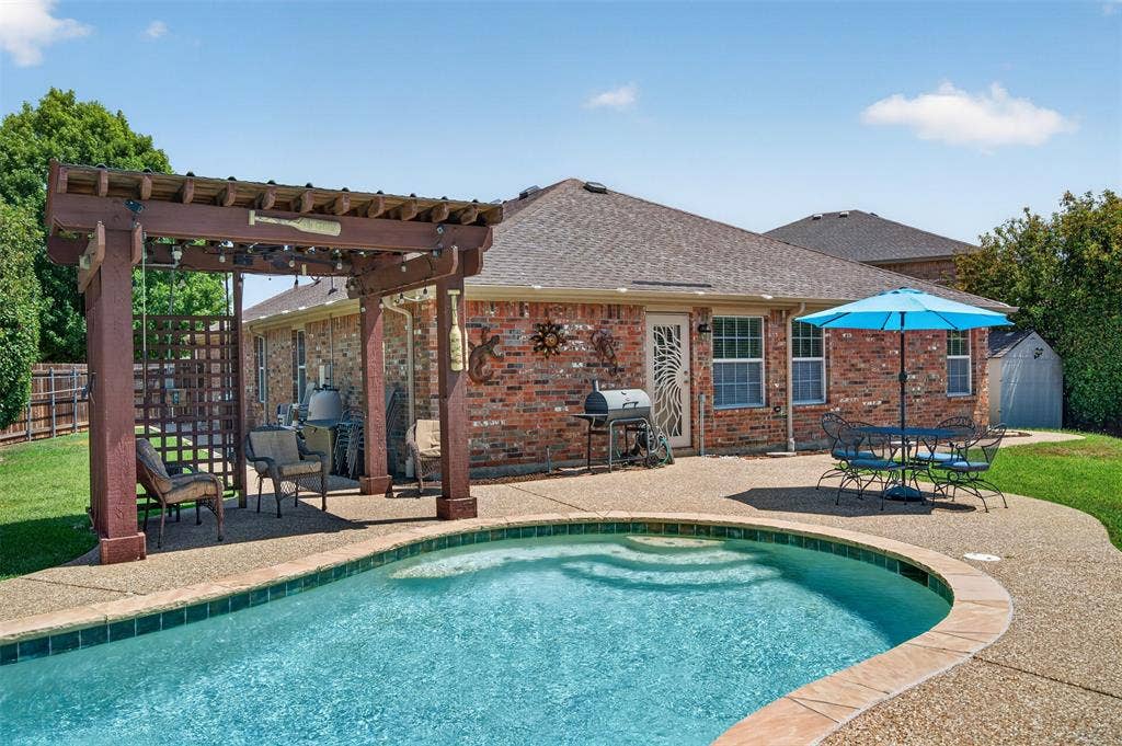 2151 Van Zandt Drive, Grand Prairie, TX 75052 2151 Van Zandt Drive, Grand Prairie, TX 75052