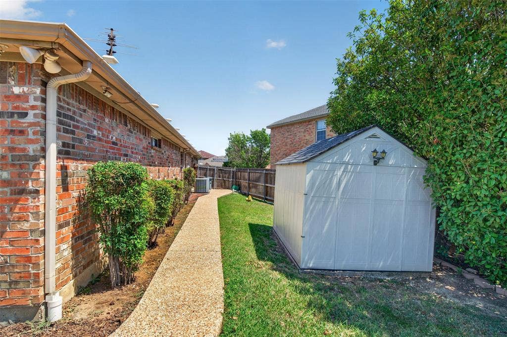 2151 Van Zandt Drive, Grand Prairie, TX 75052 2151 Van Zandt Drive, Grand Prairie, TX 75052